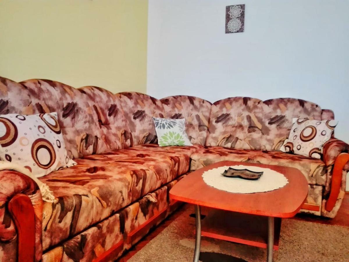 Apartment Ticic ポヴリャナ エクステリア 写真