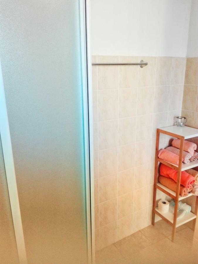 Apartment Ticic ポヴリャナ エクステリア 写真